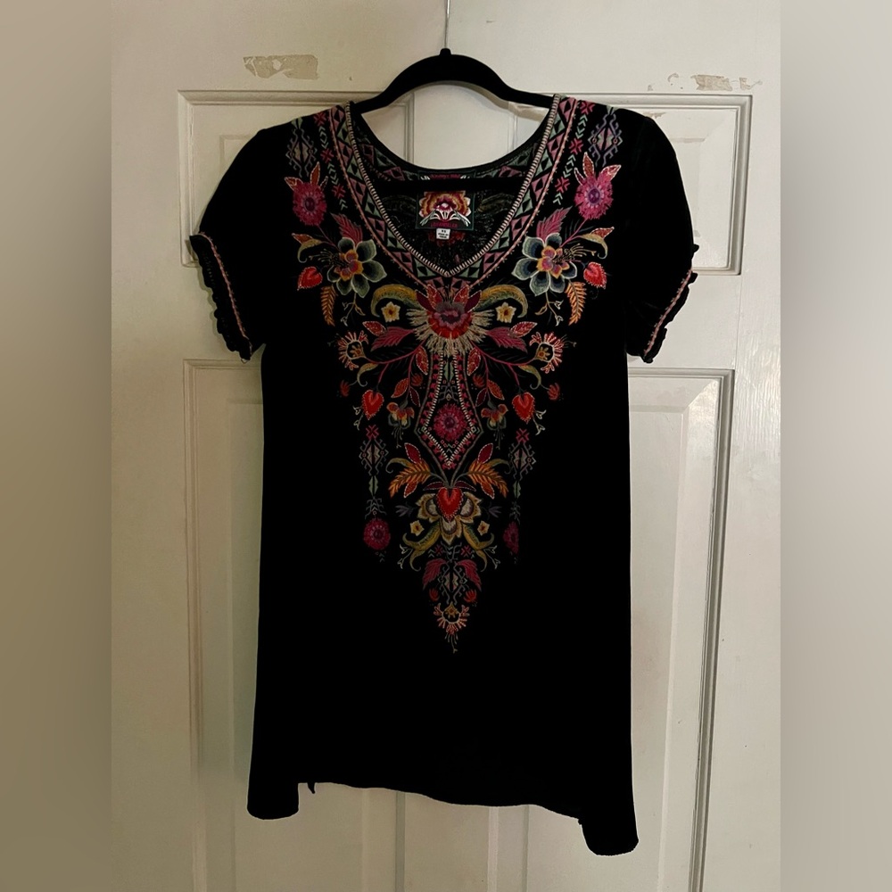 Johnny Was black velvet embroidered swing hem tunic. XS